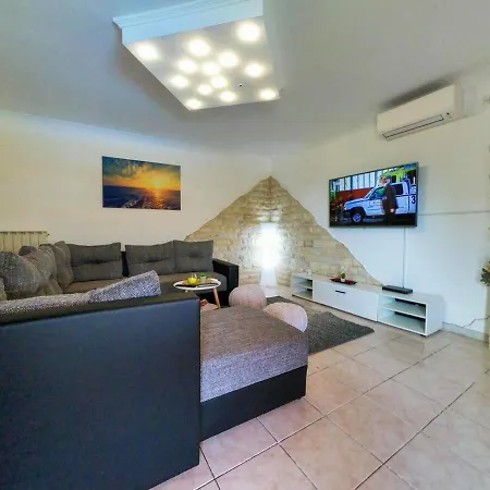 Excellence Apartamento *